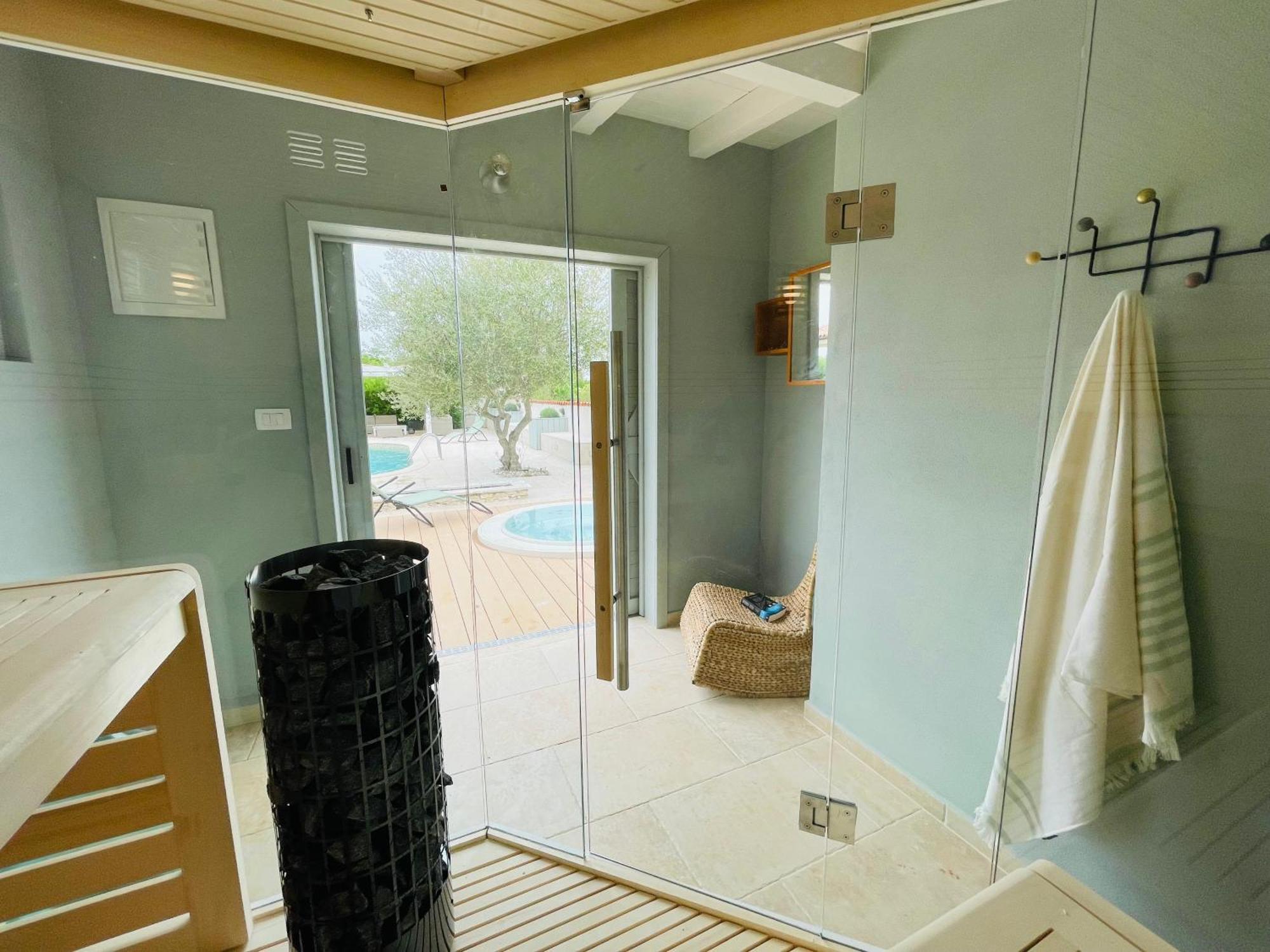 Luxury Villa In Istria - 9,000 Sqm Private Estate With Pool & Sauna, 15 Min To Sea, Near Fazana, 3 Bedrooms Juršići Eksteriør bilde