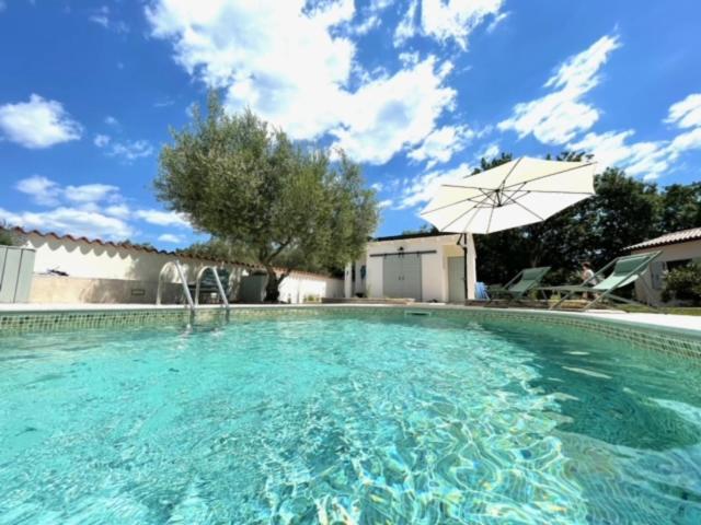 Luxury Villa In Istria - 9,000 Sqm Private Estate With Pool & Sauna, 15 Min To Sea, Near Fazana, 3 Bedrooms Juršići Eksteriør bilde
