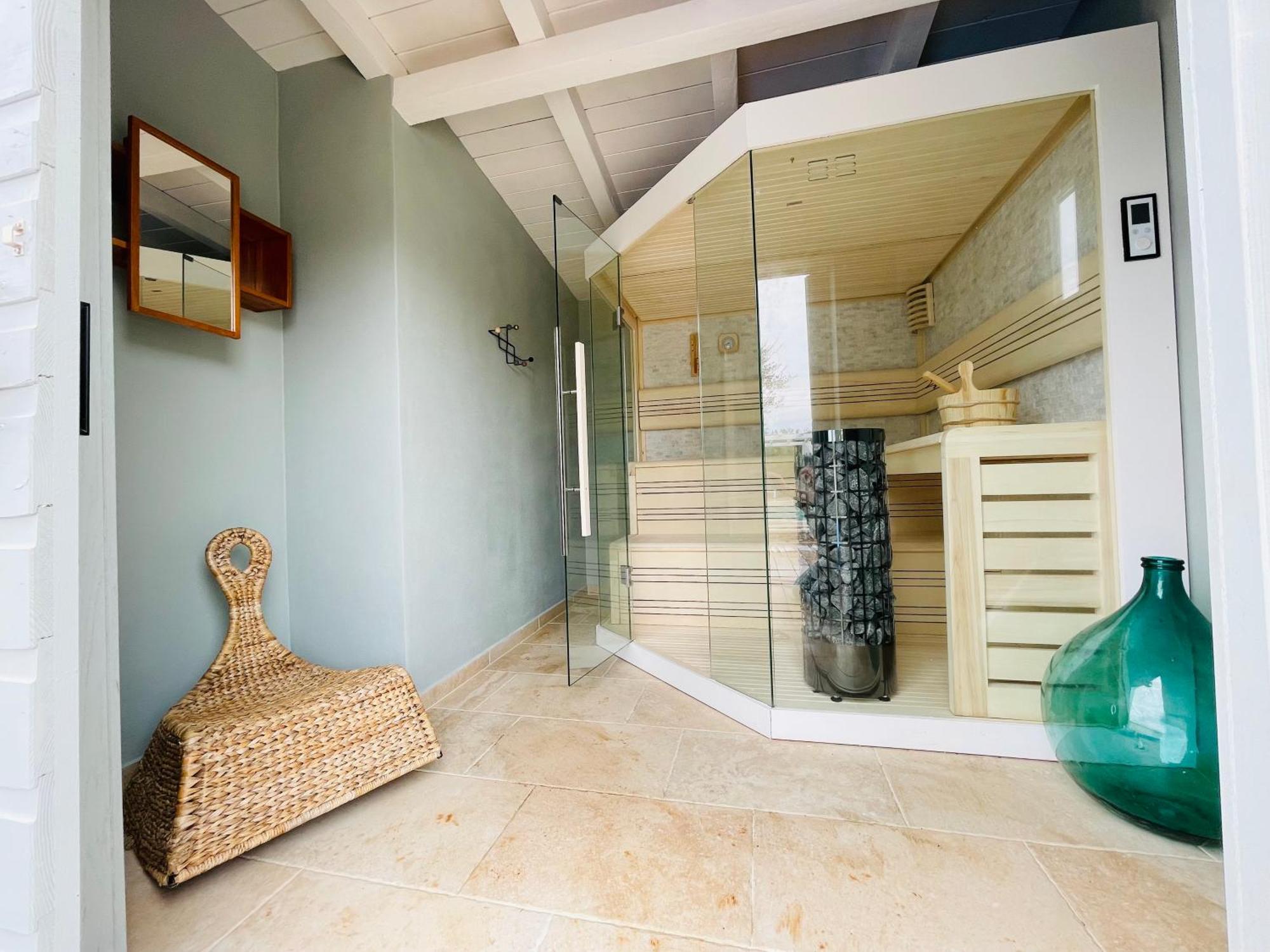 Luxury Villa In Istria - 9,000 Sqm Private Estate With Pool & Sauna, 15 Min To Sea, Near Fazana, 3 Bedrooms Juršići Eksteriør bilde